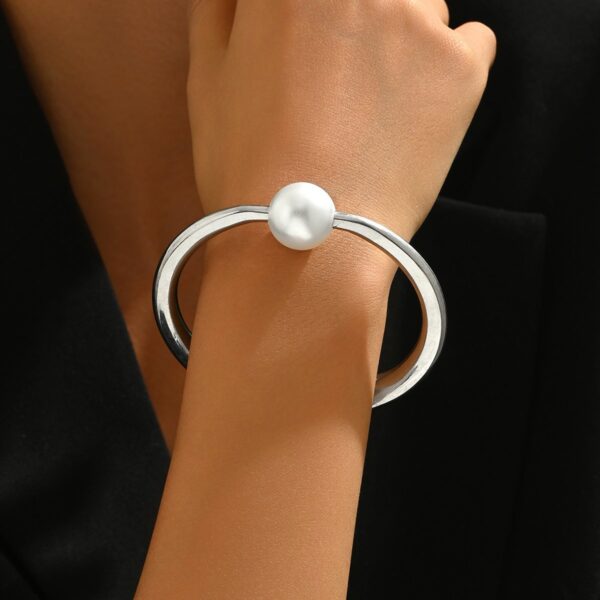 Luxe 14K Gold-Plated Pearl Bangle Bracelet -  Radiant And Timeless Elegance - Image 6