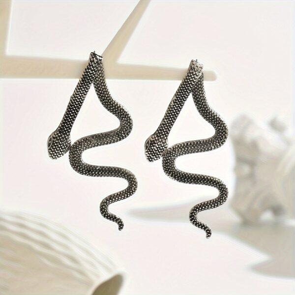 Golden Knot Pearl Drop Earrings -  Elegant And Timeless Jewelry - Image 3