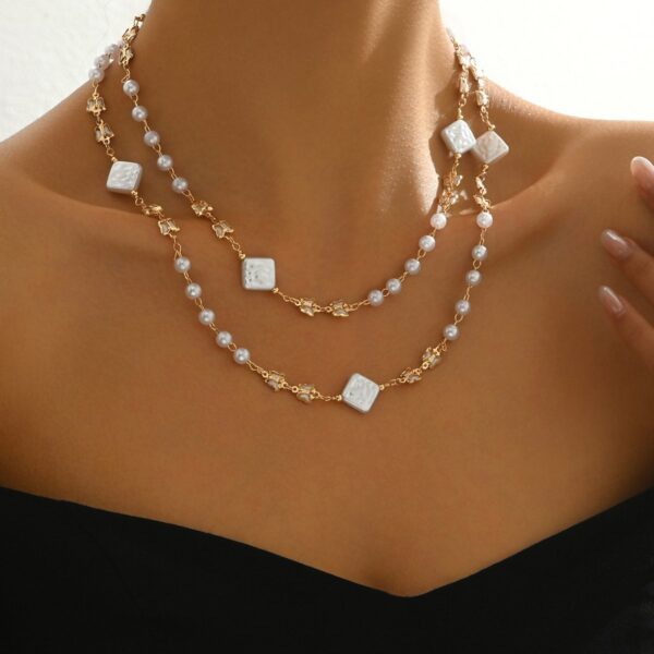 Elegant Double Layer Pearl And Square Bead Necklace -  Stylish And Feminine Jewelry For Young Women