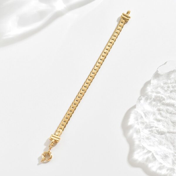 Classic Gold-Plated Chain Bracelet  Minimalist Style For Everyday Elegance - Image 4