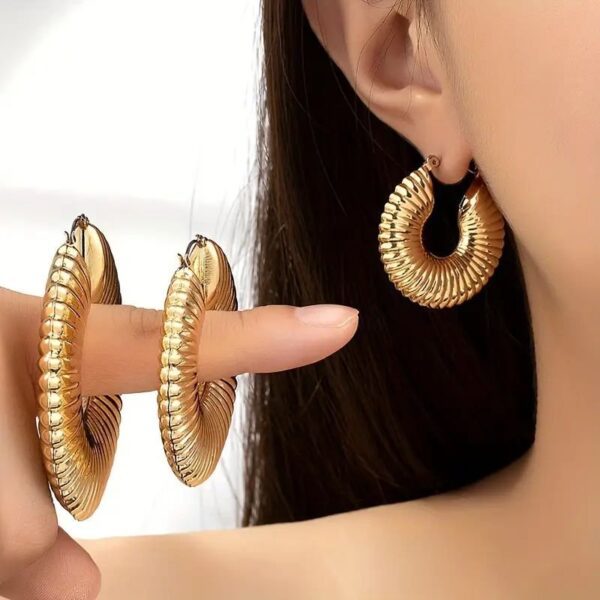 Golden Spiral Hoop Earrings Set - Elegant And Versatile Jewelry - Image 3