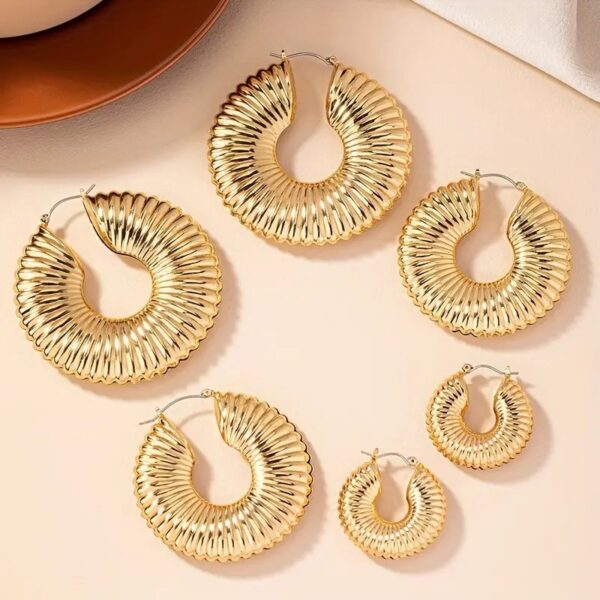 Golden Spiral Hoop Earrings Set - Elegant And Versatile Jewelry - Image 4