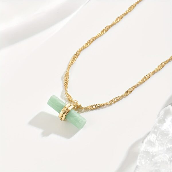 Gold Chain Jade Pendant Necklace Elegant Fashion Accessories - Image 3