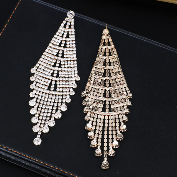 High-grade Light Luxury Sparkling Full Rhinestone Geometric Ear Studs Earrings - Image 4