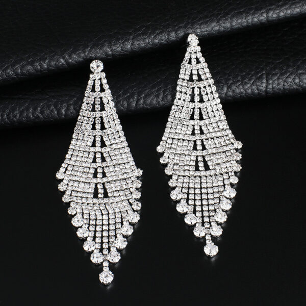 High-grade Light Luxury Sparkling Full Rhinestone Geometric Ear Studs Earrings - Image 2